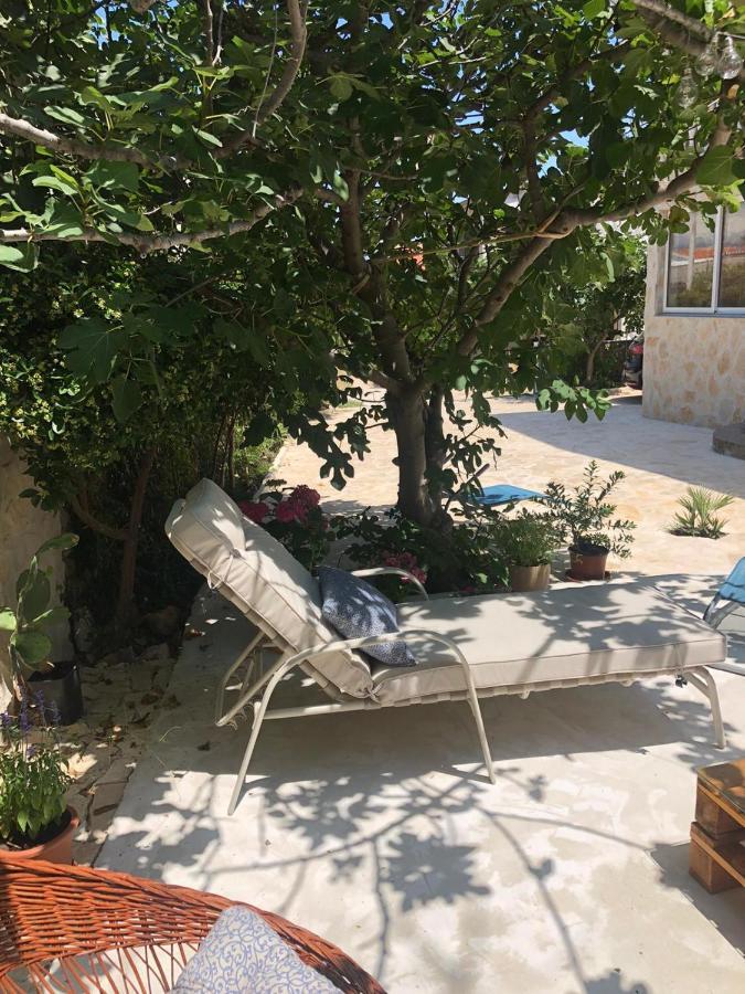 Apartament Summerhouse Vir Zewnętrze zdjęcie